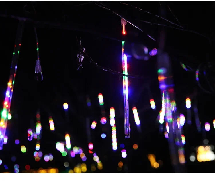 Solar Meteor Shower Lights Outdoor 8 Tube LED Falling Rain Icicle String Lights for Halloween Christmas Weddings Decorations