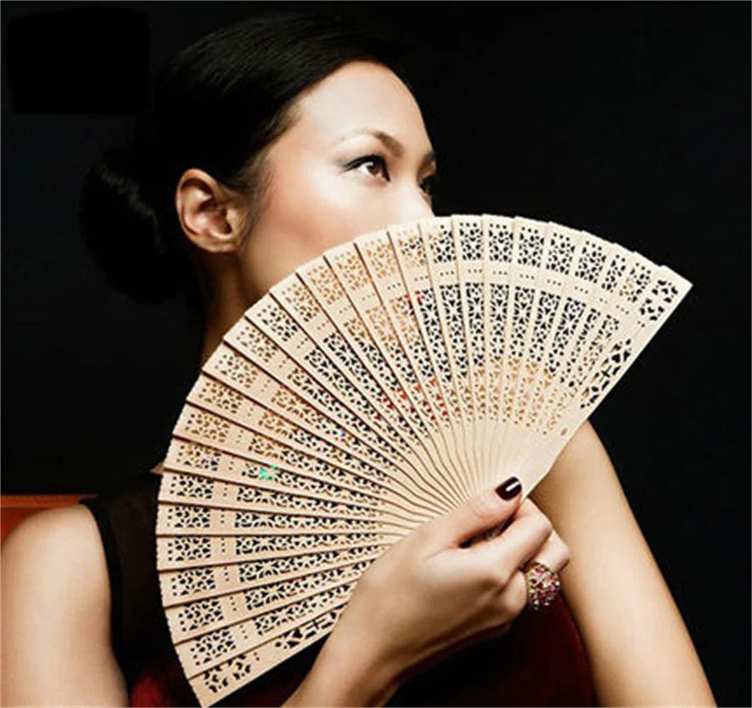 Personalized Portable Wooden Fan Wedding Favors Gifts For Guest Sandalwood Hand Fan Party Decoration 20cm Wood Folding Fan