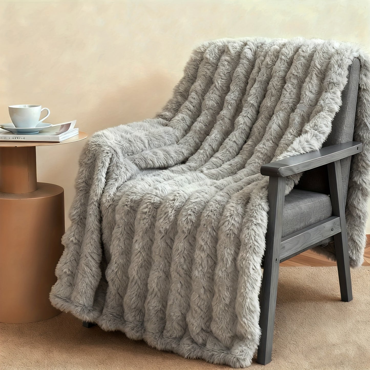 40"x60" Beige Faux Rabbit Fur Blanket - Plush Thick Bubble Texture All-Season Soft Cozy Bedspread, Beige-Tone Beige Furry Couch Cover for Bed, Sofa & - Luxury Bedding Accessory (No Pattern)