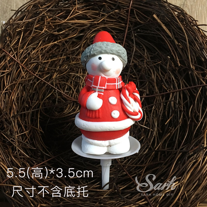 Santa Claus gift box Train Tree Merry Christmas Cake Toppers Happy New Year Decorations Party Baking Supplies