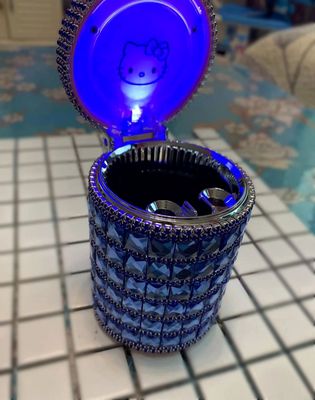 HelloKittys Car Luminous Cartoon Multifunctional Ashtray with Led Blue Light with Cover Creative Ladies High-end KT Cat Ashtray